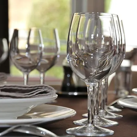 Logis Le فندق 3*